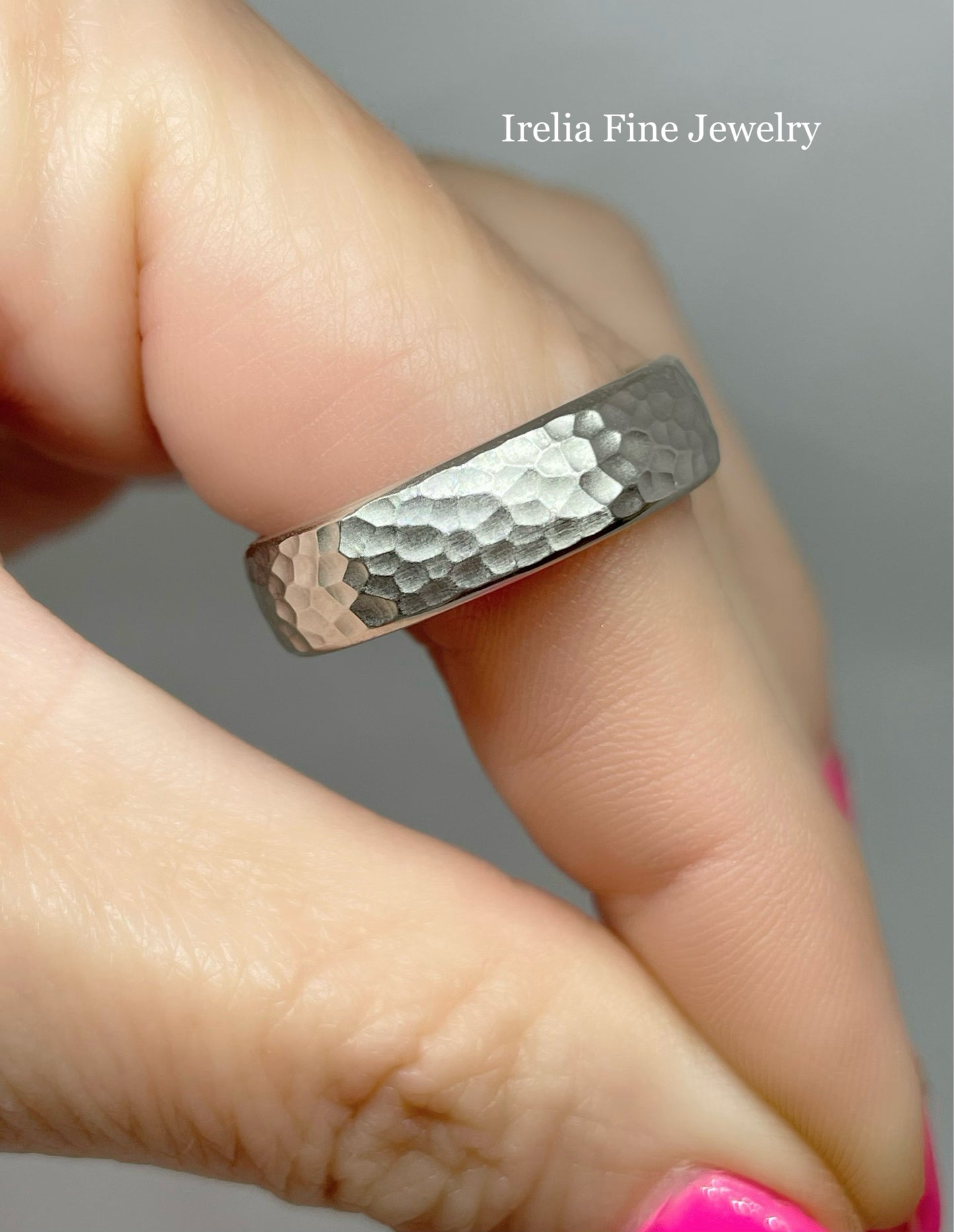 CrownRing Collection - 14k White Gold 6mm Hammered textured center band
