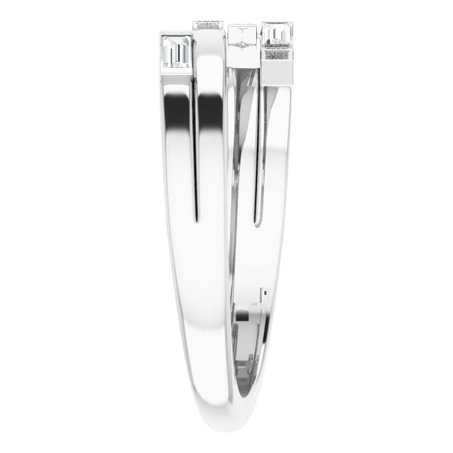 Beautiful 14k White Gold Geometric Ring , this ring has 4 diamond with a total 1/4 carat in Baguette Diamonds measuring 3.75 x 1.50 mm 