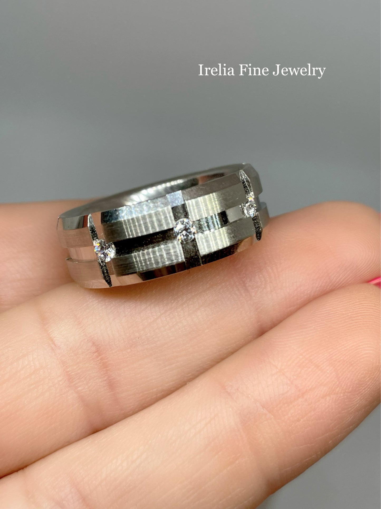 CrownRing Collection - 14k White Gold 6 mm Polished Band with Diamond walls.